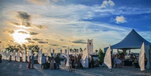 Beach event furniture rental in Florida featuring coastal lounge seating for weddings, corporate events, and private celebrations